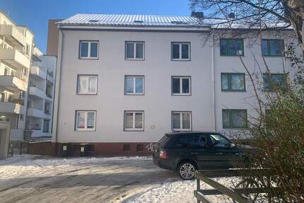 HOTSPOT Jungen Wohnens & Arbeitens: Linden-Mitte, vermietetes 8 Familienhaus zzgl. Büro-Nebengebäude - Hannover