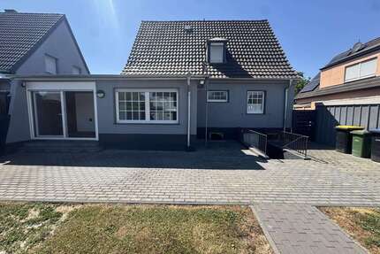 Haus zum Kaufen in Düren 425.000,00 € 120 m²