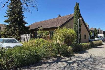 Haus zum Kaufen in Leonberg 965.000,00 € 145 m²