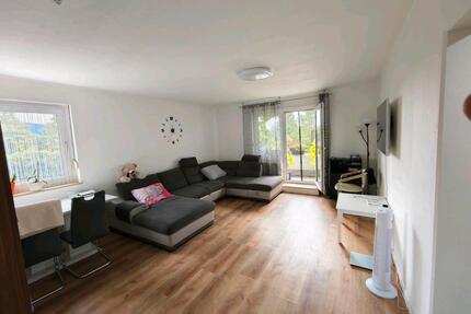 63qm ruhige Oase mit Stadtanschluss 2-3 Zimmer Wohnung mit Balkon - Fürth Bislohe