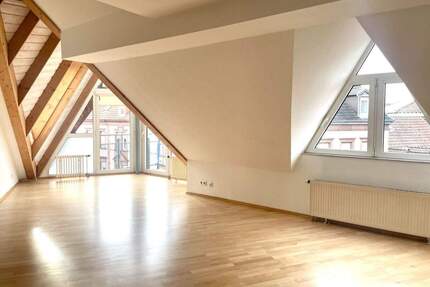 KL-City - schöne 3 Zimmerwohnung mit Balkon - Kaiserslautern Innenstadt