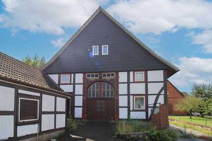 Haus zum Kaufen in Rinteln 89.000,00 € 227.15 m²