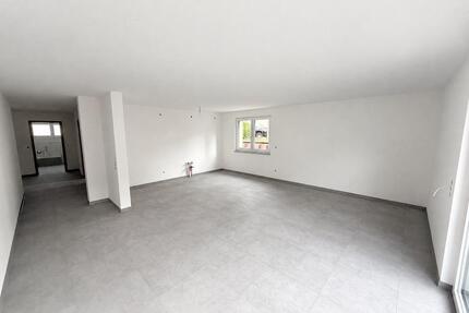 Neubau: Moderne 4-Zimmer-Wohnung mit Balkon in Dunningen