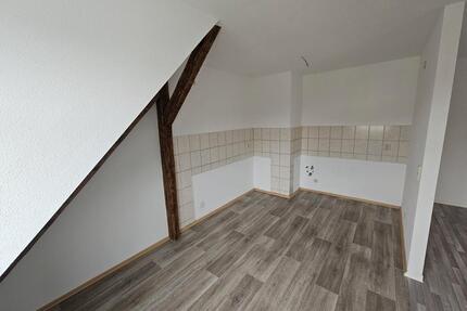 2 Raum Dachgeschoss - 275,00&nbsp;EUR Kaltmiete, ca.&nbsp; 55,00&nbsp;m&sup2; in Zittau (PLZ: 02763)
