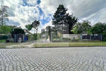 Grundstück zu verkaufen in Zeuthen 310.000,00 € 1082 m²