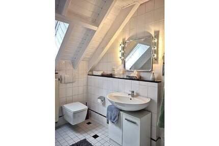 WOHNEN AUF ZEIT all inklusiv Großzügige 2 Zimmer Wohnung, Küche, Bad, 2 KFZ Stellplätze - Singen (Hohentwiel) Überlingen