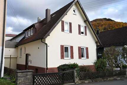 Haus zum Kaufen in Bad Urach 375.000,00 € 143 m²