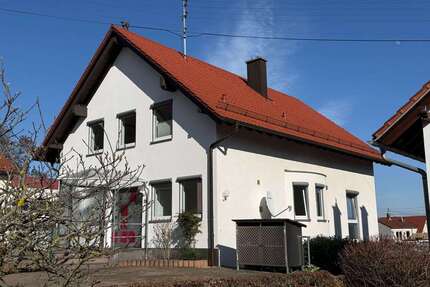Haus zum Mieten in Frankweiler 1.900,00 € 222 m²