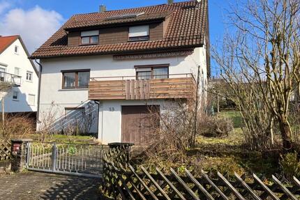 Statt Neubaugebiet: solides Zweifamilienhaus, 6 Ar, ruhig, sonnig - Plüderhausen