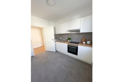 Top Investment - provisonsfrei, frisch renoviert und Cashflow - Heilbronn Kernstadt