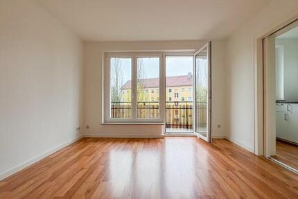 Perfekter Start ins eigene Zuhause – Balkon & Einbauküche inklusive! - Chemnitz Bernsdorf