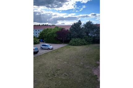 2 -Raum-Wohnung mit sonnigem Balkon in ruhiger & praktischer Lage - Neustadt (Dosse)