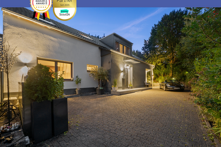 Haus zum Kaufen in Bergisch Gladbach 1.350.000,00 € 287.97 m²