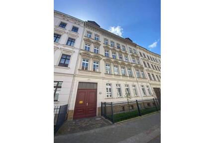 helle 2-Zimmer-Wohnung in Gohlis-Süd! Tageslichtbad* Dielenfußboden* sep. Küche - Leipzig