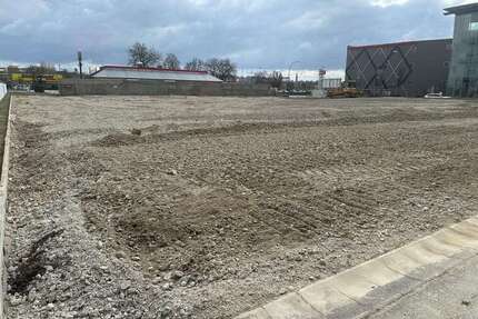 Grundstück in Landshut 70.000,00 € 4200 m²