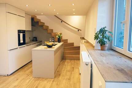 Wohnung zum Mieten in Stuttgart 1.720,00 € 110 m²