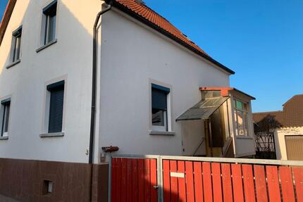 Modernisiertes Einfamilienhaus mit Garten, Terrasse & Garage - Altenstadt