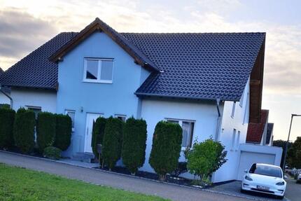 Einfamilienhaus mit Einliegerwohnung - Straubenhardt