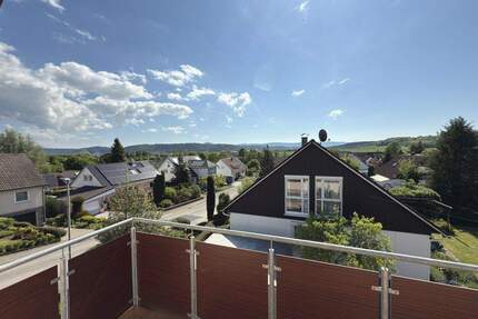 Charmantes Zweifamilienhaus in bester Sonnenlage von Bühlingen - Rottweil