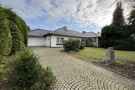 Haus zum Kaufen in Solingen 615.000,00 € 220 m²