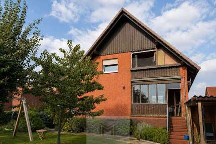 Haus zum Kaufen in Münchehagen 259.000,00 € 214 m²