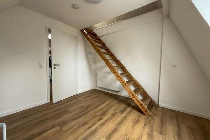 Zentrumsnahe Dachgeschosswohnung in ruhiger Lage von Schwenningen - Villingen-Schwenningen