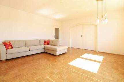 Lichtdurchflutete 3-Zimmer-Wohnung in Mühlheim am Main mit Südbalkon: Ruhig & Zentral