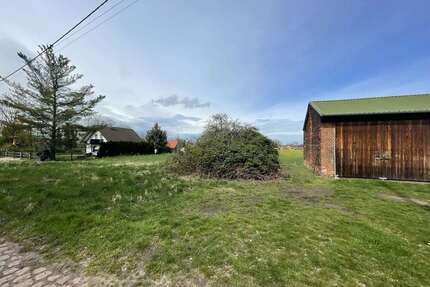 Grundstück zu verkaufen in Wallendorf (Luppe) 102.000,00 € 600 m²