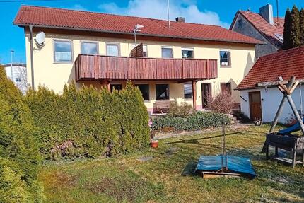 Moderne Wohlfühlwohnung mit 2 Wellnessbädern & eigenem Garten - Stimpfach