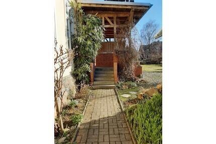 Helle 5-Zimmer-Wohnung im Gutshaus mit grünen Blick - Goldberg