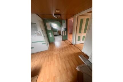 Wohnung (Eigenrenovierung) - 480,00&nbsp;EUR Kaltmiete, ca.&nbsp; 80,00&nbsp;m&sup2; in Hagen (PLZ: 58093) Hagen-Mitte