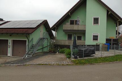 Verkaufe modernisierte Souterrain – Wohnung mit Terrasse Garten - Burgheim