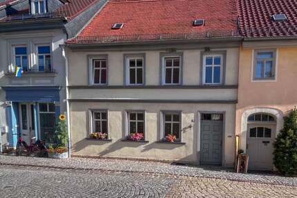 Haus zum Kaufen in Dornburg 65.000,00 € 98.14 m²