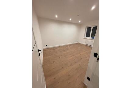 Zwei Zimmer wohnung zu vermieten 2 Room Apartment for Rent wohnun - Berlin Spandau