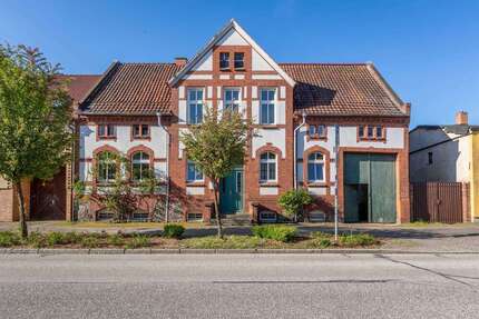 Haus zum Kaufen in Neustadt (Dosse) 235.000,00 € 161 m²