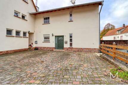 Haus zum Kaufen in Queidersbach 990.000,00 € 512 m²