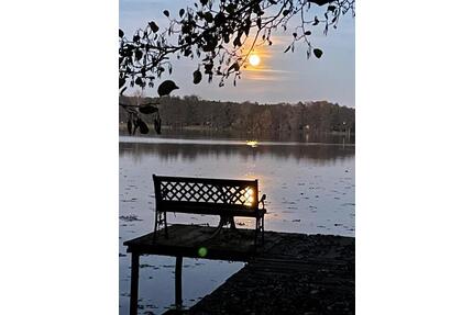 2 Zimmer DG Wohnung mit separatem Ankleidezimmer- Seeblick - Königs Wusterhausen