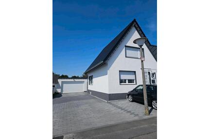Schönes Einfamilienhaus mit Garage und Garten in ruhiger Lage - Erftstadt