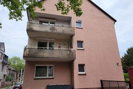 Gepflegte 2,5-Zimmer-Wohnung - 450,00&nbsp;EUR Kaltmiete, ca.&nbsp; 70,00&nbsp;m&sup2; in Essen (PLZ: 45145) Stadtbezirk III