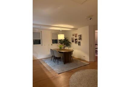 4 Zimmer Dachgeschoss Wohnung - 1.400,00&nbsp;EUR Kaltmiete, ca.&nbsp; 95,00&nbsp;m&sup2; in Siegen (PLZ: 57072)