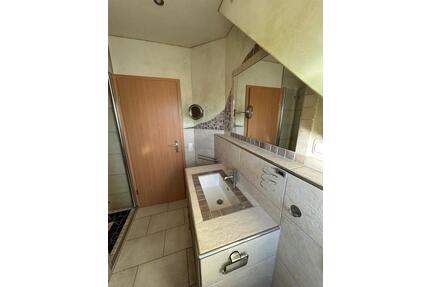 moderne Dachgeschosswohnung - 600,00&nbsp;EUR Kaltmiete, ca.&nbsp; 67,00&nbsp;m&sup2; in Malberg (PLZ: 57629)