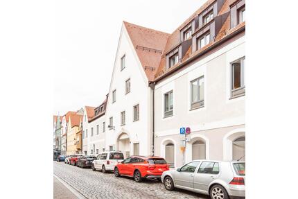 Gewerbefläche im Zentrum - 3.817,00&nbsp;EUR Kaltmiete, ca.&nbsp; 347,00&nbsp;m&sup2; in Ingolstadt (PLZ: 85049)