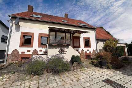 Haus zum Kaufen in Kirkel 149.000,00 € 120 m²