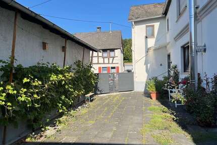 Haus zum Kaufen in Neuwied Feldkirchen 310.000,00 € 191 m² - Neuwied / Feldkirchen