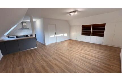 Erstbezug nach Sanierung. Helle und gepflegte 2 Zimmer DGW - Hamburg Niendorf