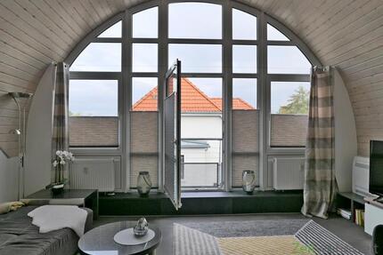 (EF1083_M) Erfurt: Löbervorstadt, möbl. exklusives Apartment in bevorzugter Wohnlage mit Klimaanlage und Balkon