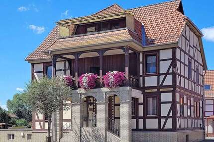 Haus zum Kaufen in Seeburg 250.000,00 € 290 m²