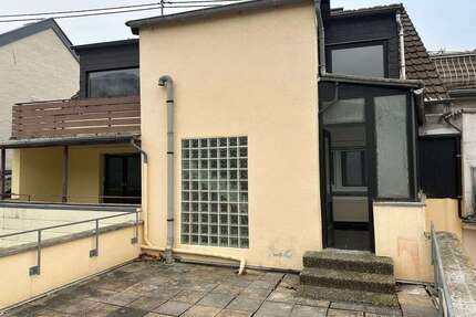 Haus zum Kaufen in Trechtingshausen 297.000,00 € 221 m²