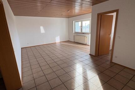 3-Zimmer in Römerberg-Berghausen | 1. OG + Balkon + EBK + Garage