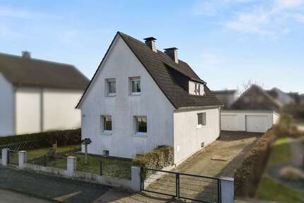Haus zum Kaufen in Schlangen 239.000,00 € 129.03 m²